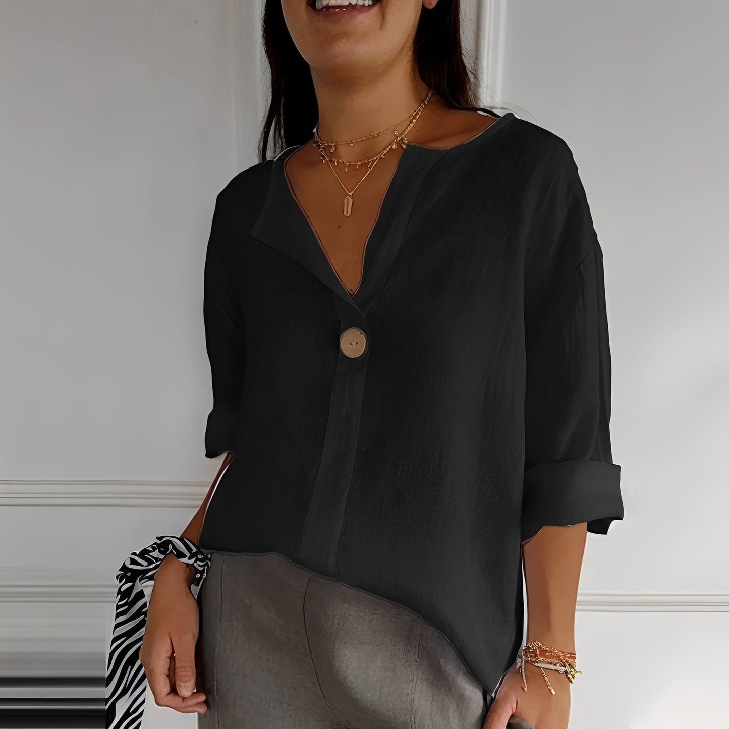 Noémie - Lekka bluzka z dekoltem V dla kobiet