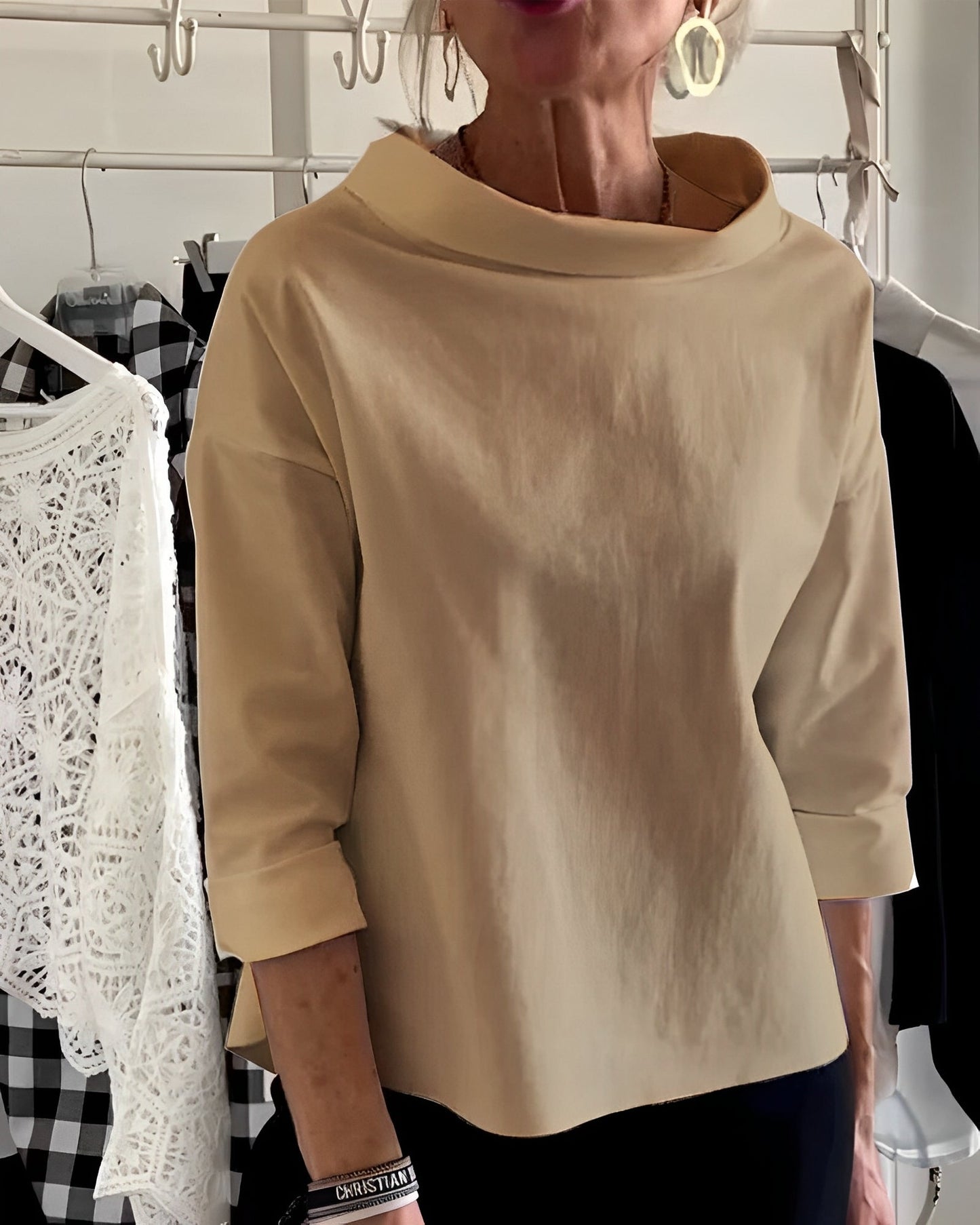 Orinda - Elegancki top damski z półkołnierzykiem