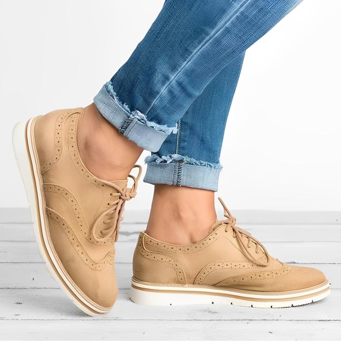 Sloane - oxfordowe buty sznurowane z wycięciem