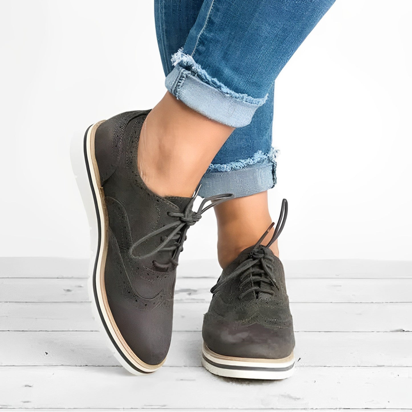 Sloane - oxfordowe buty sznurowane z wycięciem