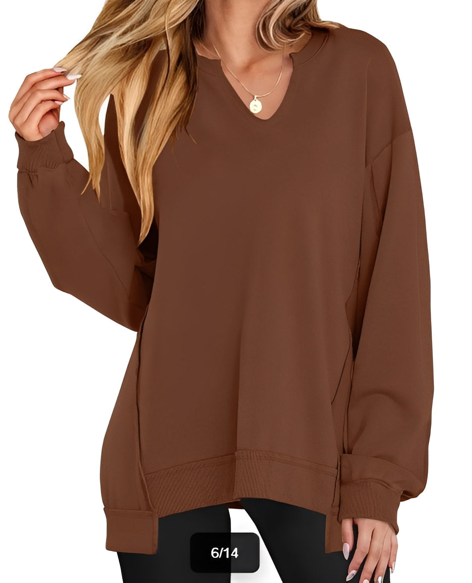 Maggie - Swobodny pasiasty sweter z dekoltem V dla kobiet