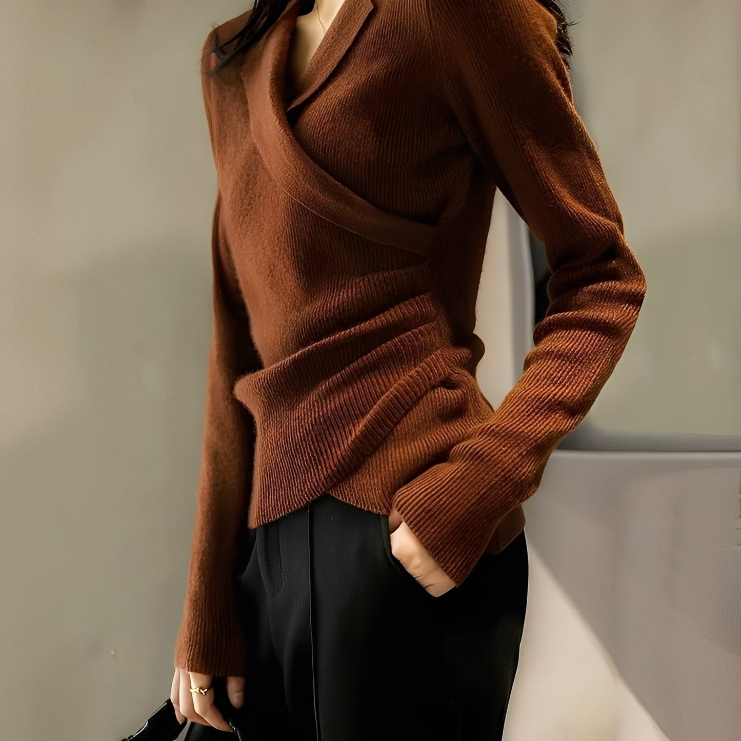 Yara - Elegancki sweter damski z długimi rękawami