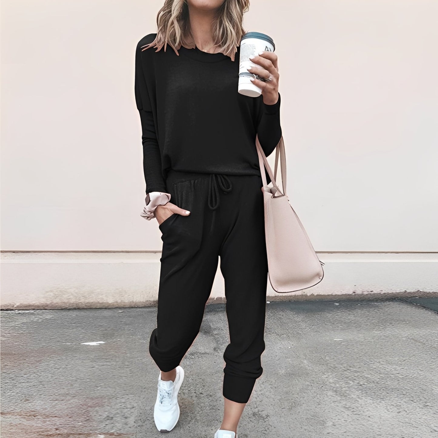 Grace - Swobodny dres dla kobiet