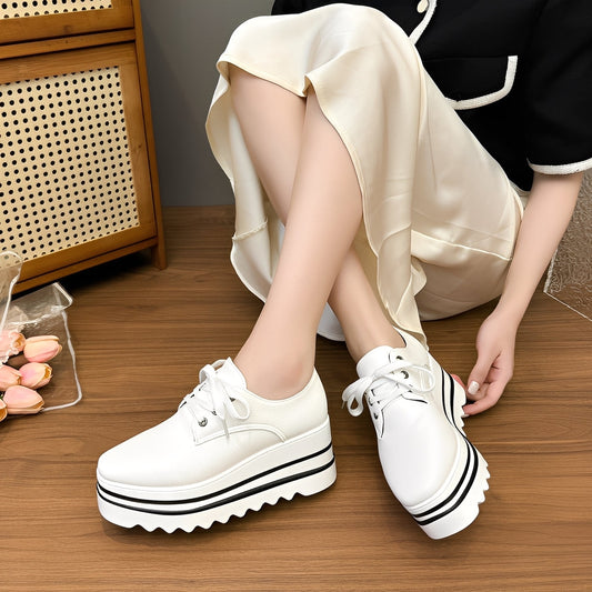 Joanne - Modne sneakersy na platformie z grubą podeszwą dla kobiet