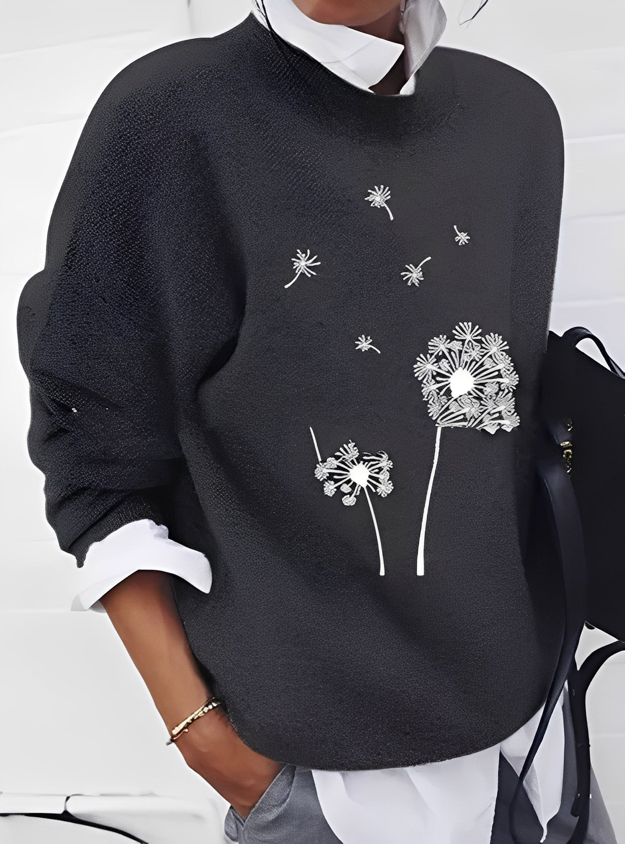 Milly - Stylowy, luźno szyty sweter z nadrukiem dla kobiet