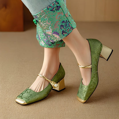 Evelyn - Eleganckie, tłoczone jedwabne sandały na obcasie dla kobiet