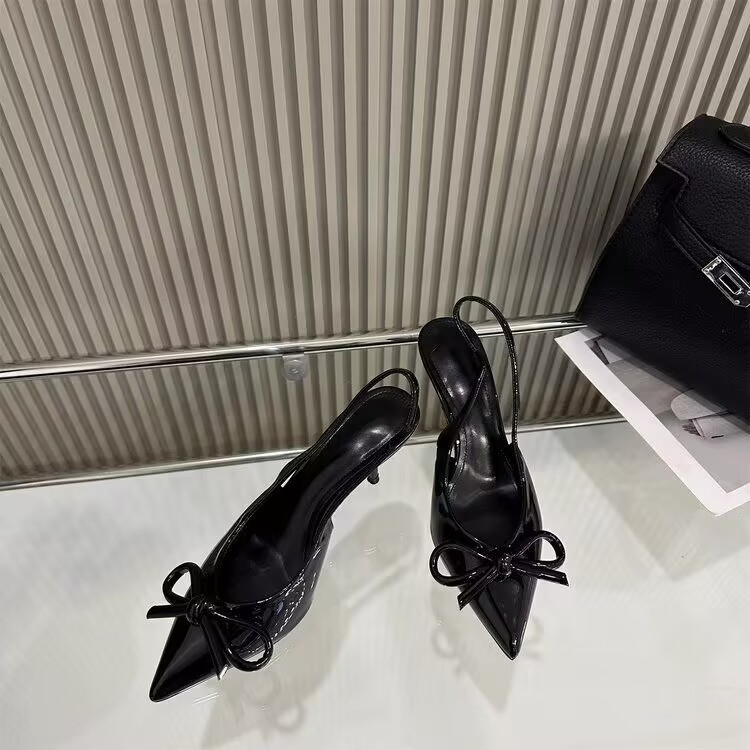 Daria - niskie buty damskie z kokardą