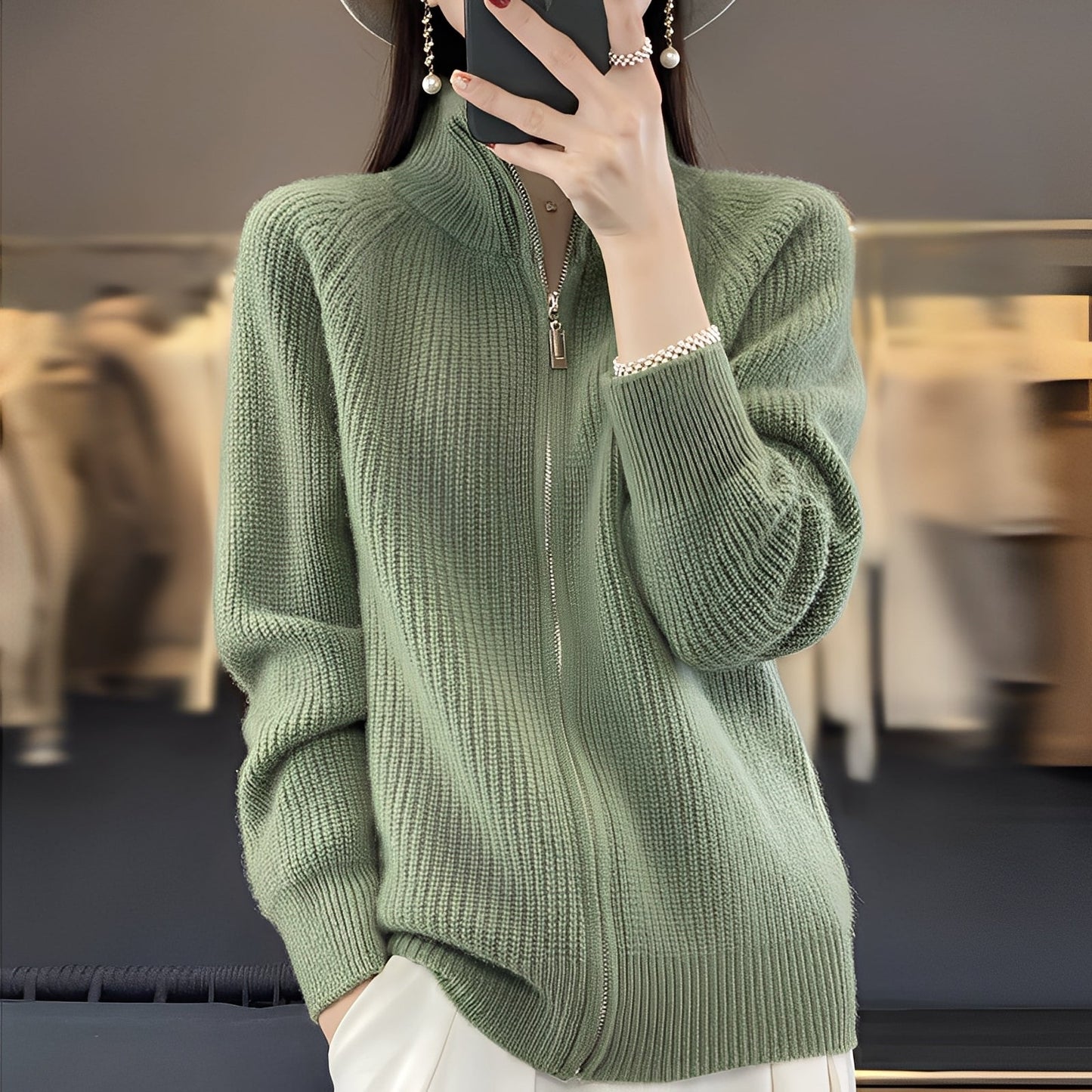 Margaret - Damski kardigan z wełny z zamkiem