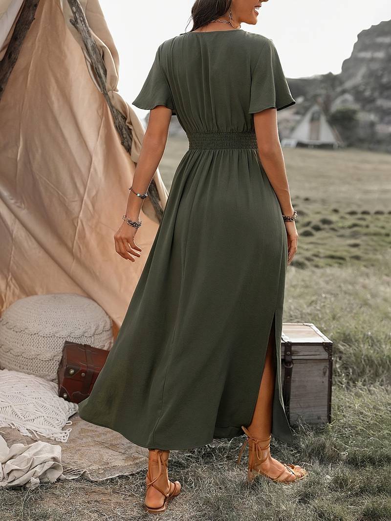 Madelina - Elegancka sukienka z dekoltem V i krótkim rękawem