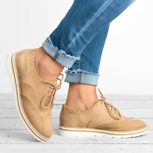Sloane - oxfordowe buty sznurowane z wycięciem