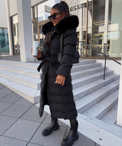 Reign - Czarna parka z sztucznego futra