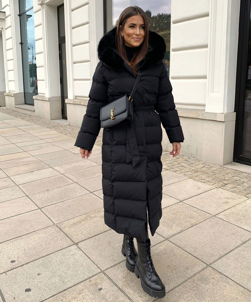 Reign - Czarna parka z sztucznego futra
